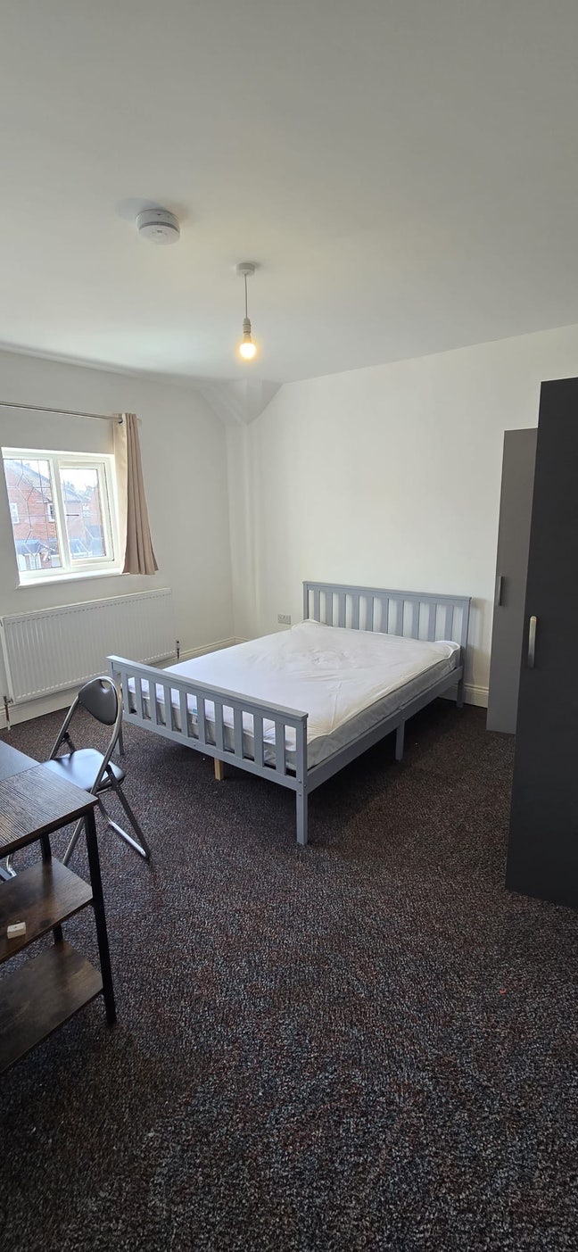 Modern Renovated House Share in Guildford   Main Photo
