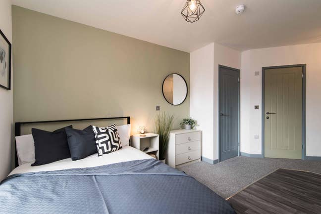 Furnished Studio Room | Derby DE23 | Bills inc. Main Photo