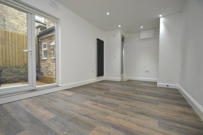 Large studio on Marlborough Rd Plus Bills, N19 Main Photo