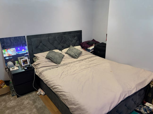 Large Double room in excellent condition  Main Photo
