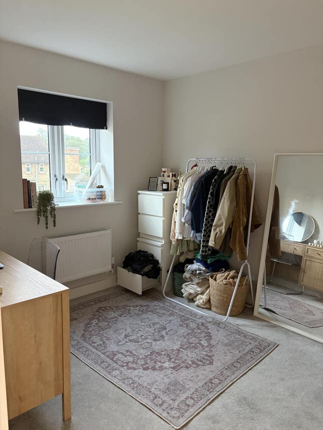 Female Only Double Room in 2 Bed House Main Photo
