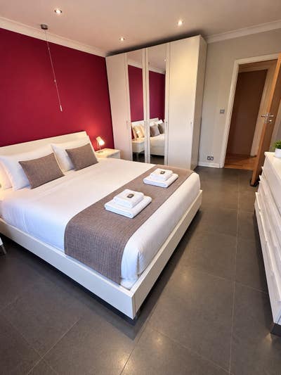 Double Ensuite – Near from Preston Road Station Main Photo