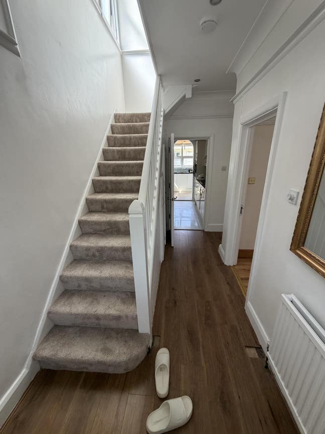 Large double room to let all bills included  Main Photo