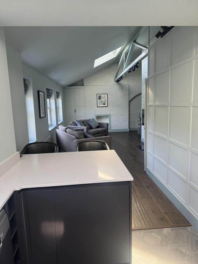 Modern 2 bed 2 bathroom flat F/F  Main Photo