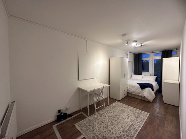Spacious Double Ensuite *Pvt Garden – South Harrow Main Photo