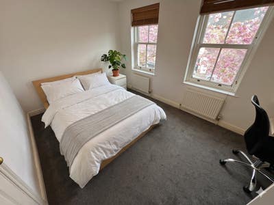 Spacious Double Room – Malta Road, CB1 (14MR3) Main Photo
