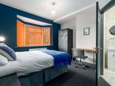 Ensuite Rooms Available 🏡 Park Road Main Photo