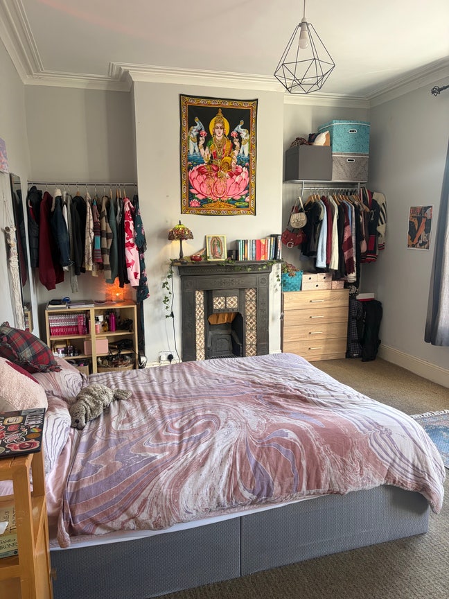 Spacious double room available Main Photo