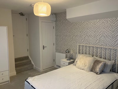 Entire flat in a house share *Bills included* Main Photo