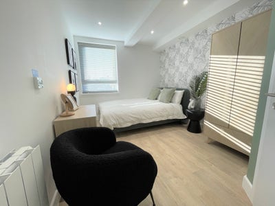 ‼️🏙️ City centre en-suite room, SPACE PE1 Main Photo