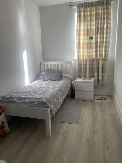 Small Double Room in Nailsea Main Photo