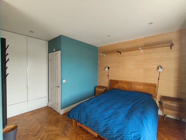 1. Spacious light-filled en-suite double in SE18 Main Photo