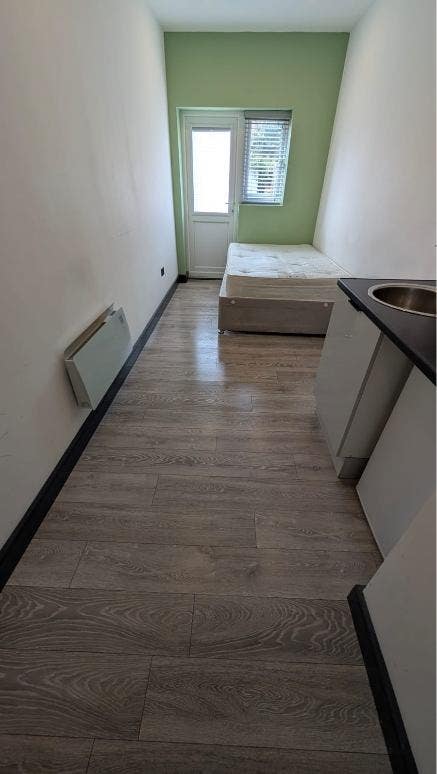 Studio Room Available – Lorne Road HA3 Main Photo