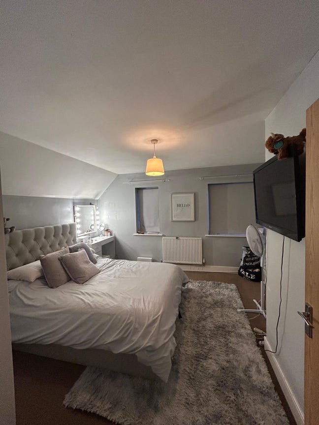 Double Room with Bathroom Main Photo