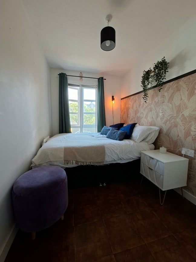 Amazing Double Room - City of London - Big Garden Main Photo