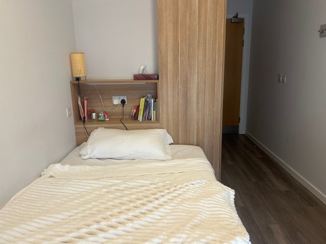 🚨Student Room Available in London!!!!- Replacement Main Photo