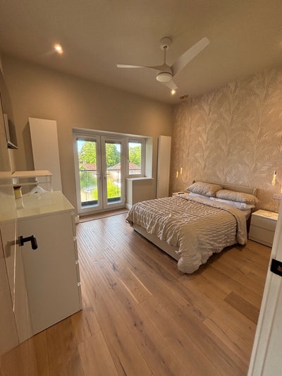 En-Suite, Balcony Room - Close to Derriford Main Photo