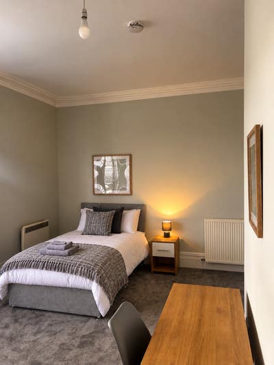 Modern En-Suites | Perfect for Contractors  Main Photo