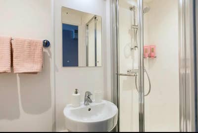Student Studio aparto Queens Court Reading &pound;250pw  Main Photo