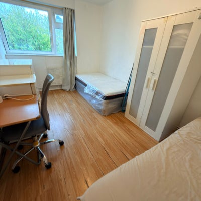 ✨ 🛏️ Double Room to Let in Oval Main Photo