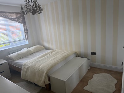 Luxury single and double befroom for rent  Main Photo