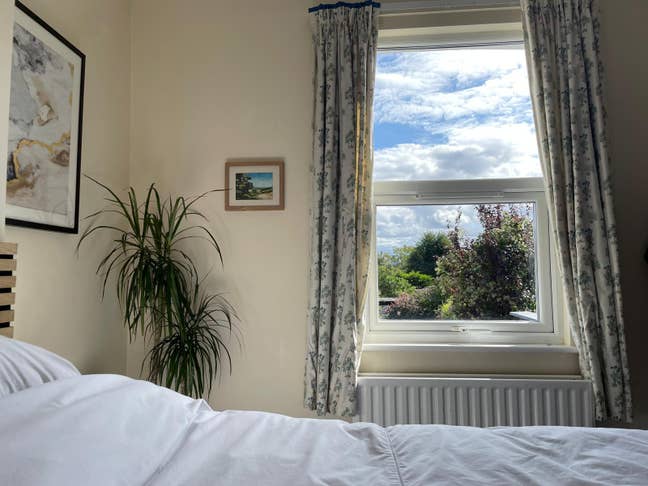 Old Headington, bedroom in 2-bed house Main Photo