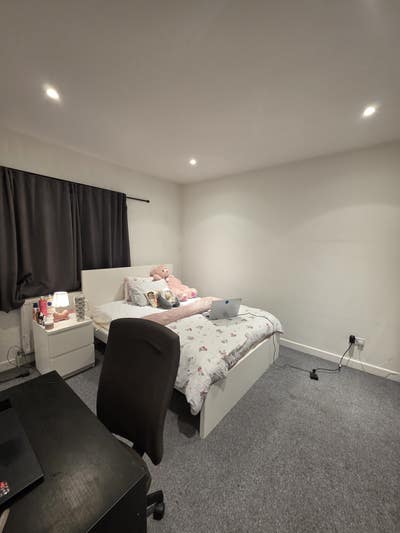 Spacious En-Suite Room (Neasden/NW2) – Fully Furni Main Photo