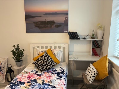 A Double room in a Beautiful Bangalow Main Photo