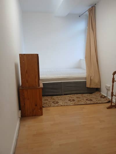 Room to let  Main Photo