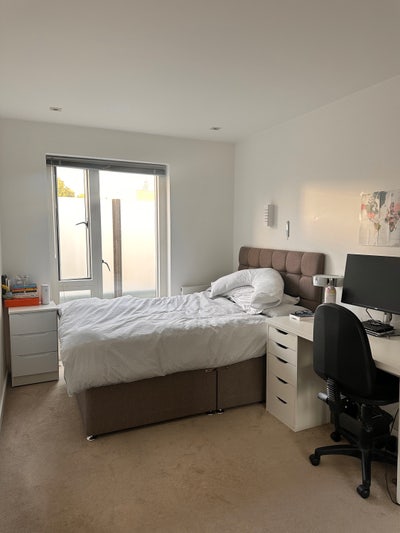 Double Room with Private Bathroom in Spitalfields Main Photo