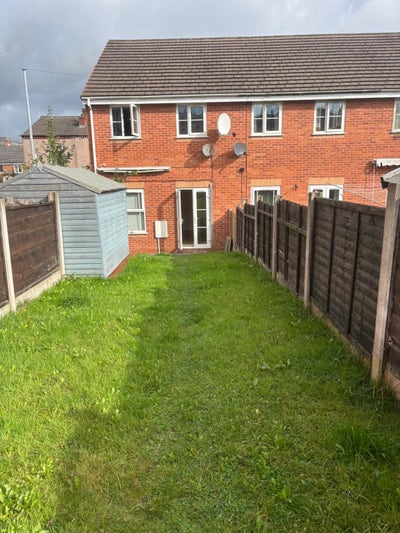 House with Garden and parking 3 rooms available  Main Photo