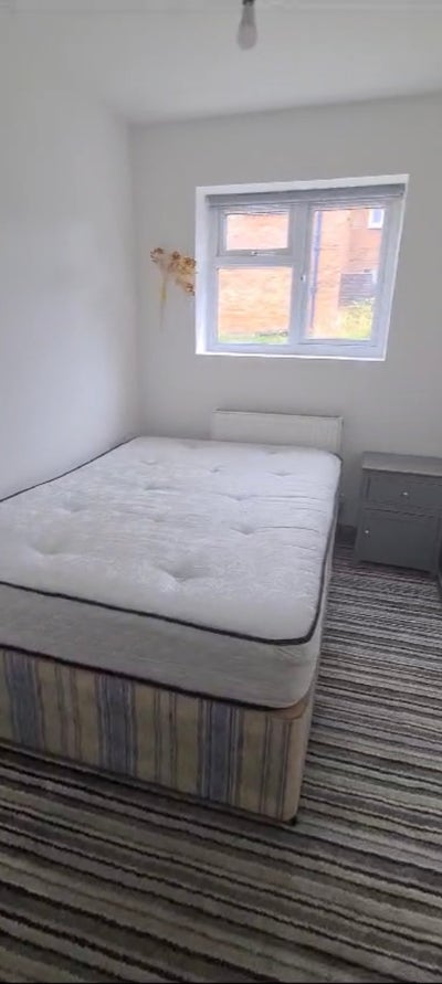 Headington Room, Available ASAP Main Photo