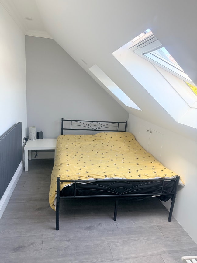 1 Bedroom Apartment - fully furnished Main Photo