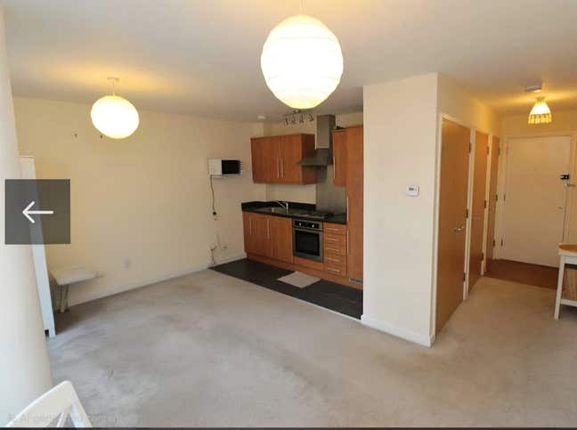 A studio flat in Milton Keynes City Centre Main Photo