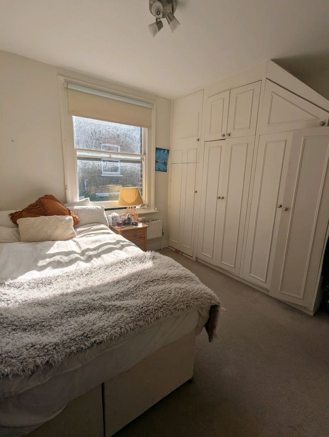 Double bedroom in Hammersmith 4 bed houseshare Main Photo