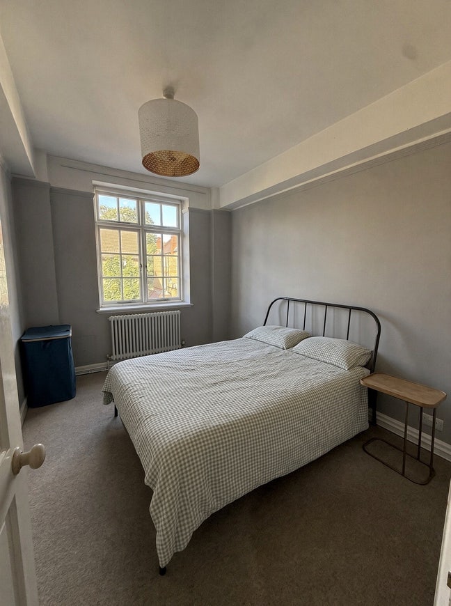 Room in Luxury Mansion Block Main Photo