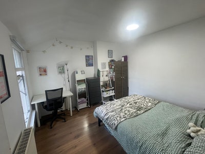 Double Room available in Clapton Main Photo