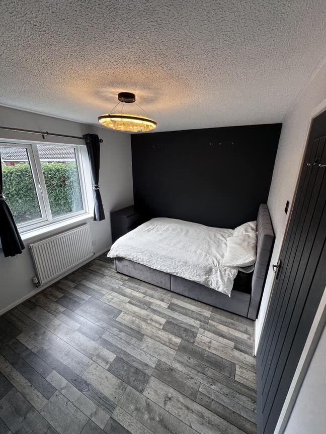 Semi detached house in a nice quiet location Main Photo