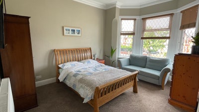 Double Room + En-suite Main Photo