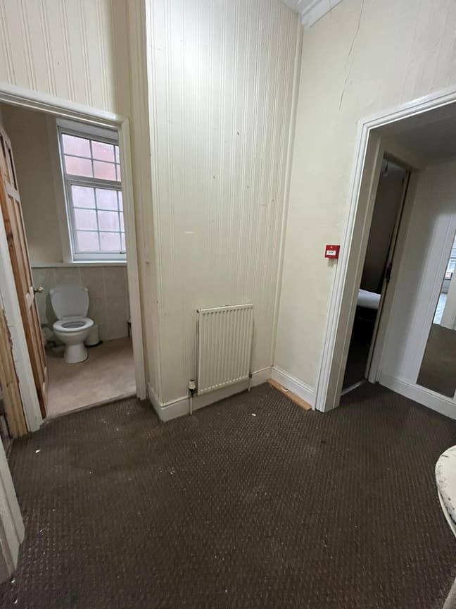 LS9- Local to Shops- Double Bedroom-Available ASAP Main Photo