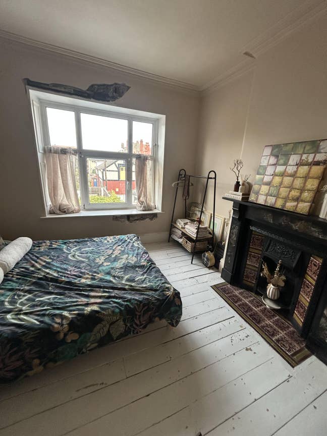 Large King Size Room Craig Y Don Main Photo