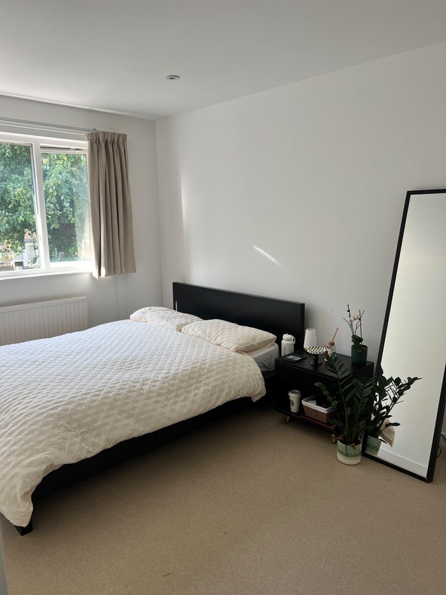 Spacious double bedroom in London Bridge Main Photo