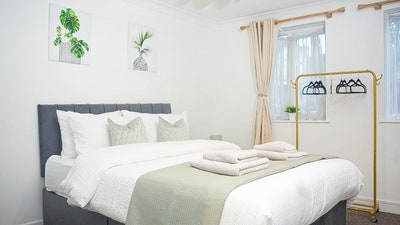 Fully Furnished Cosy 2 bedroom Apt. In Gillingham Main Photo