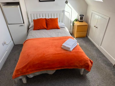 Double room wifi &pound;795 inclusive bils Twickenham  Main Photo