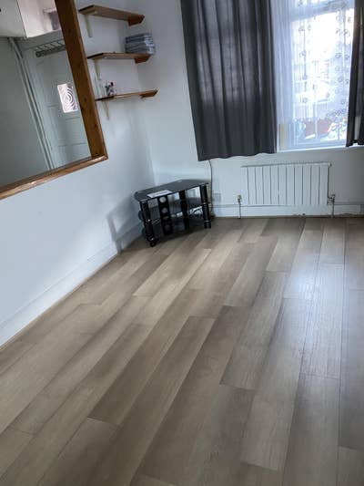 Exquisite  2-Bedroom House To Rent In Edmonton Main Photo