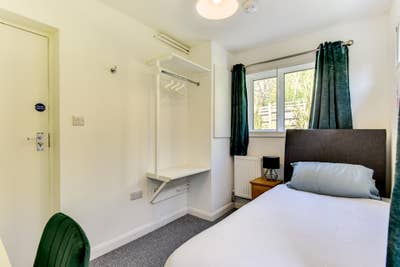Stunning, Fully Furnished Room in a Lovely Home ⭐ Main Photo