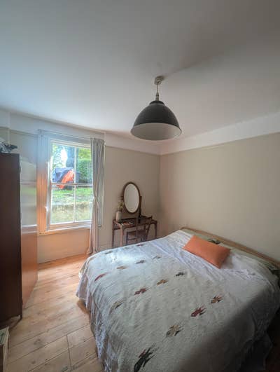 Lovely short-term room for rent  Main Photo
