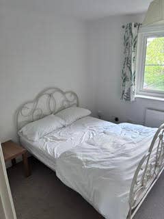 Farnham Homeshare &pound;449 p/m Main Photo