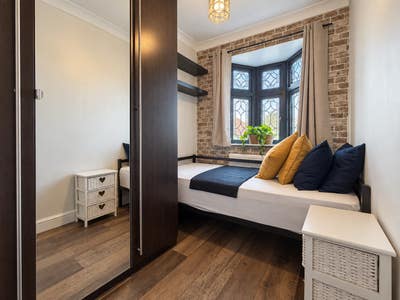 Cozy Single Room Newly Refurbished House Main Photo
