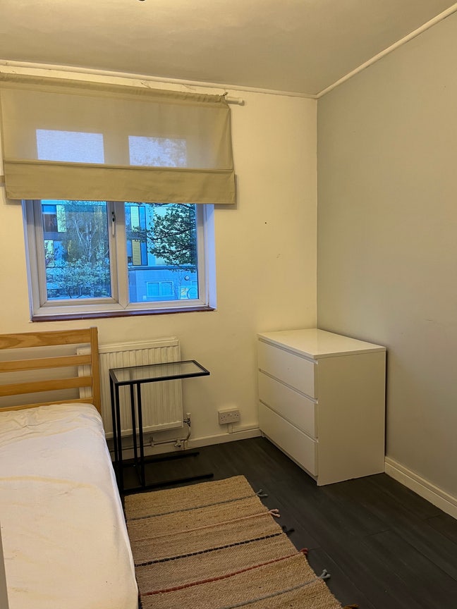 Furnished Room Available Hackney Central  Main Photo